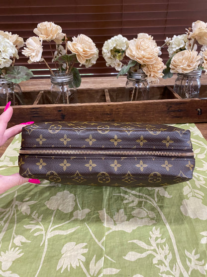 Vintage Trousse 28