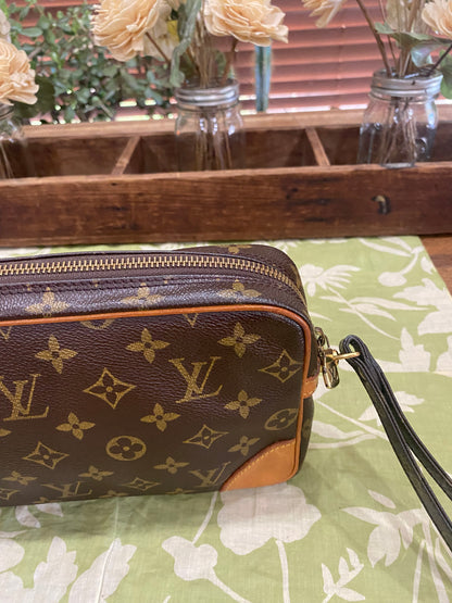 Vintage Marly Dragonne GM Wristlet Clutch