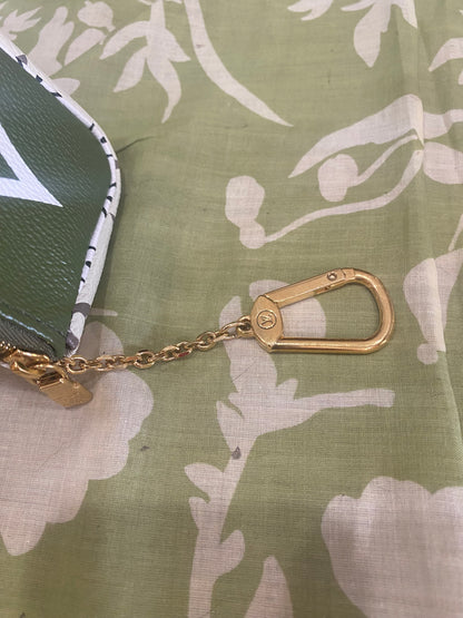 Monogram Giant Micro Pouchette