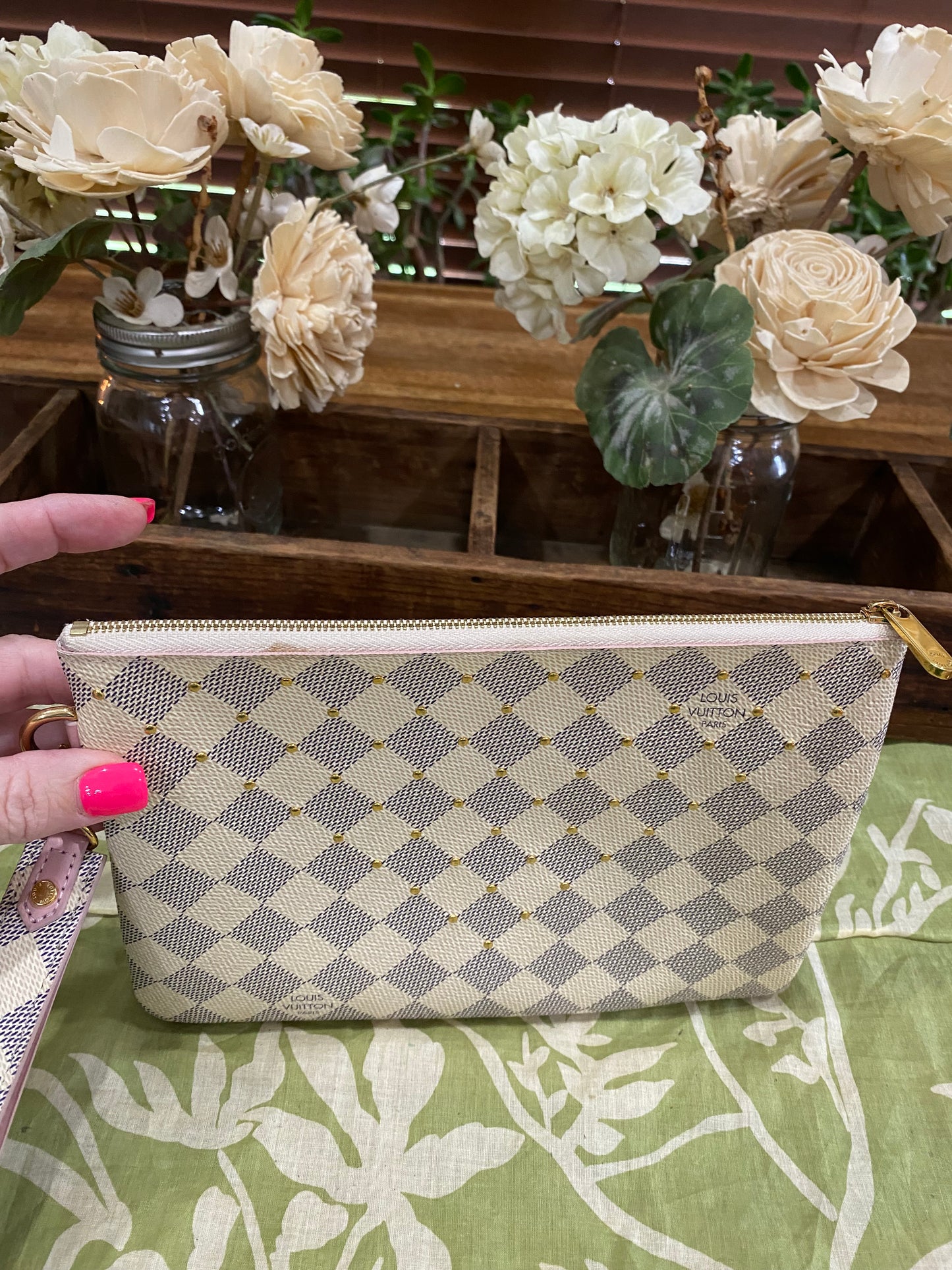 City Pouch- studded DA print with removable wristlet strap