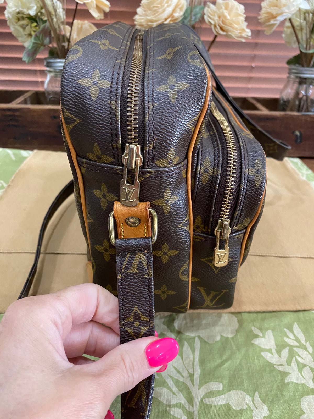 Nile Crossbody
