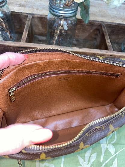 Vintage Marly Dragonne Wristlet Clutch