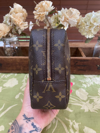 Vintage Trousse 23