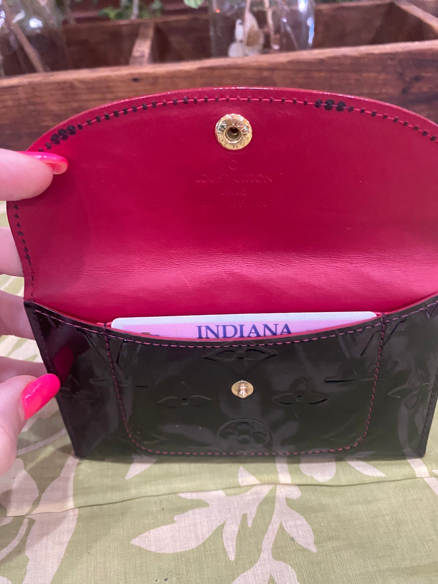 Vernis Envelope Plate Pouch (black)