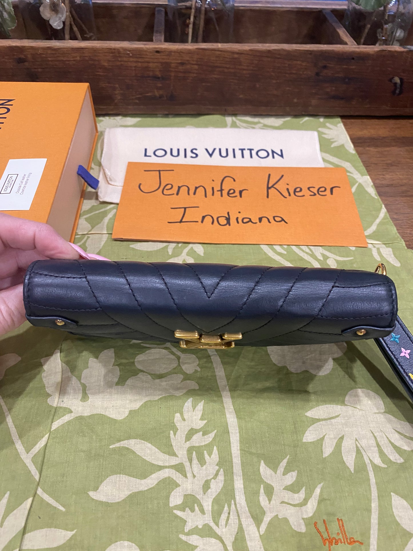 New Wave Calf Leather Long Wallet Wristlet (Noir)