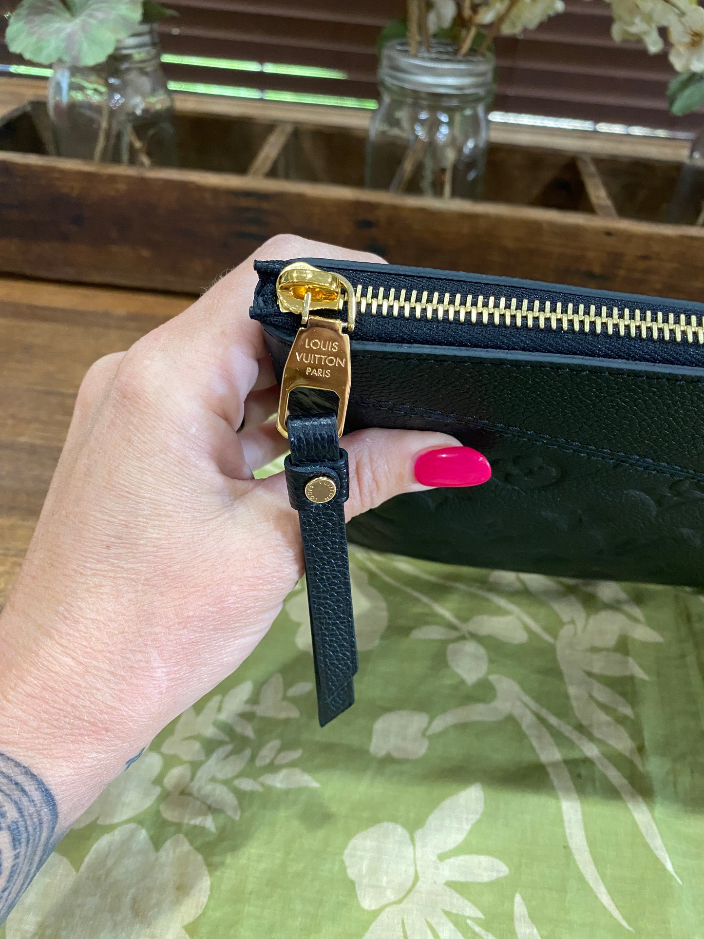 Daily Pouch in black Noir Empreinte