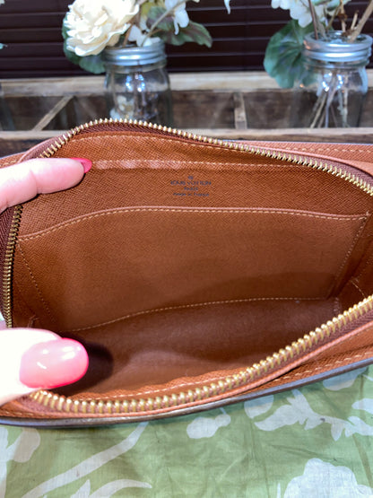 Orsay Clutch