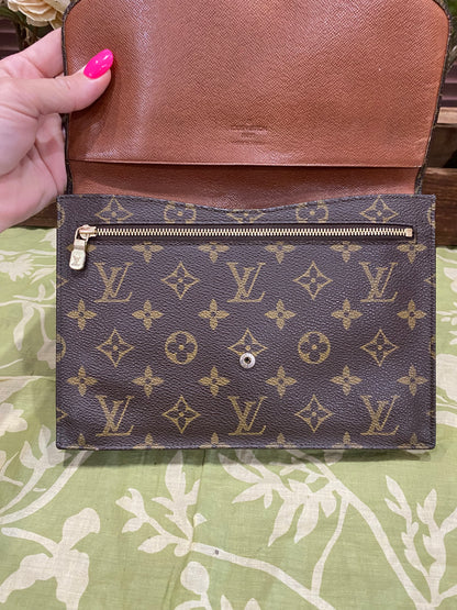 Rabat Clutch 23