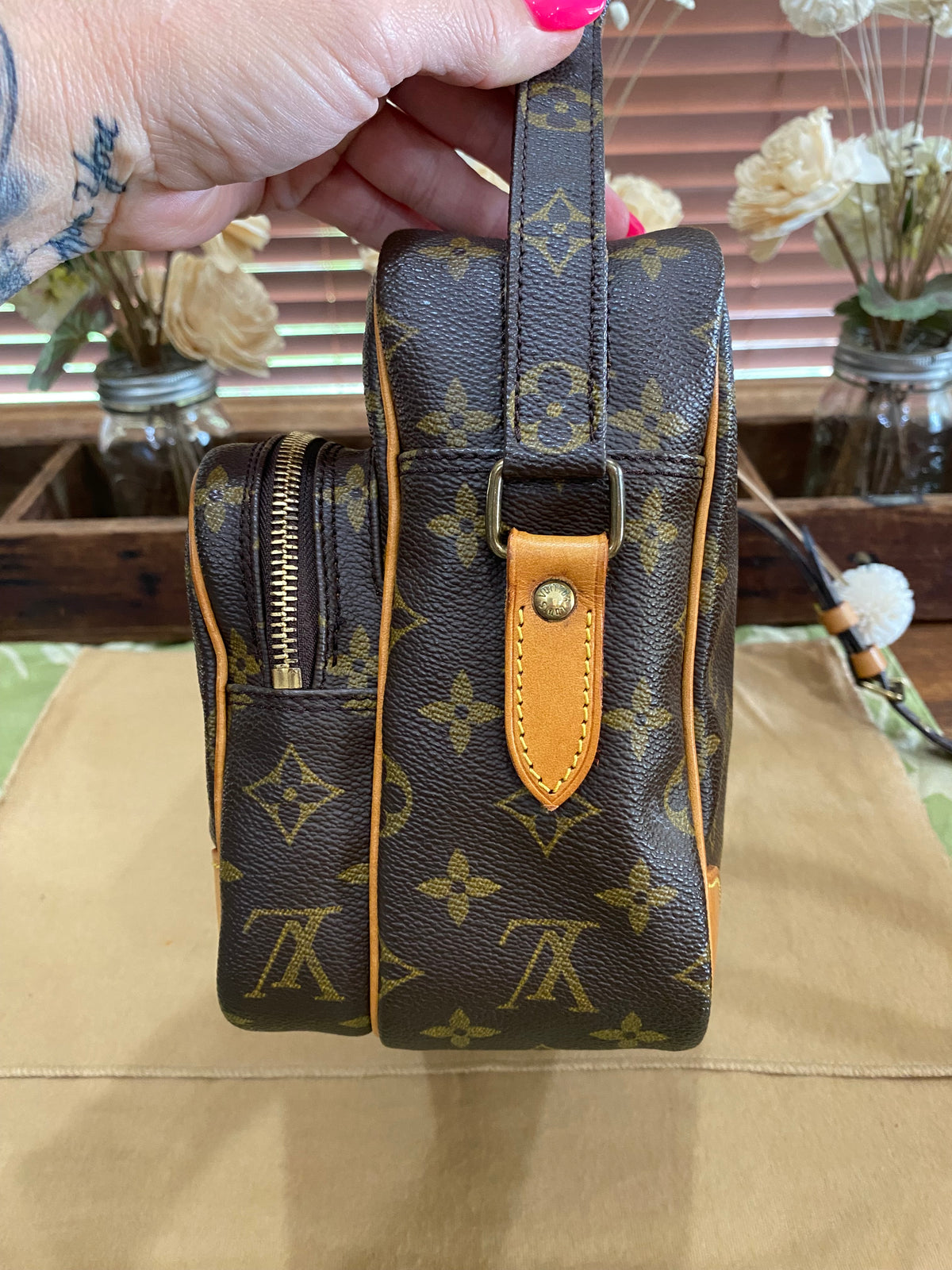 Nile Crossbody