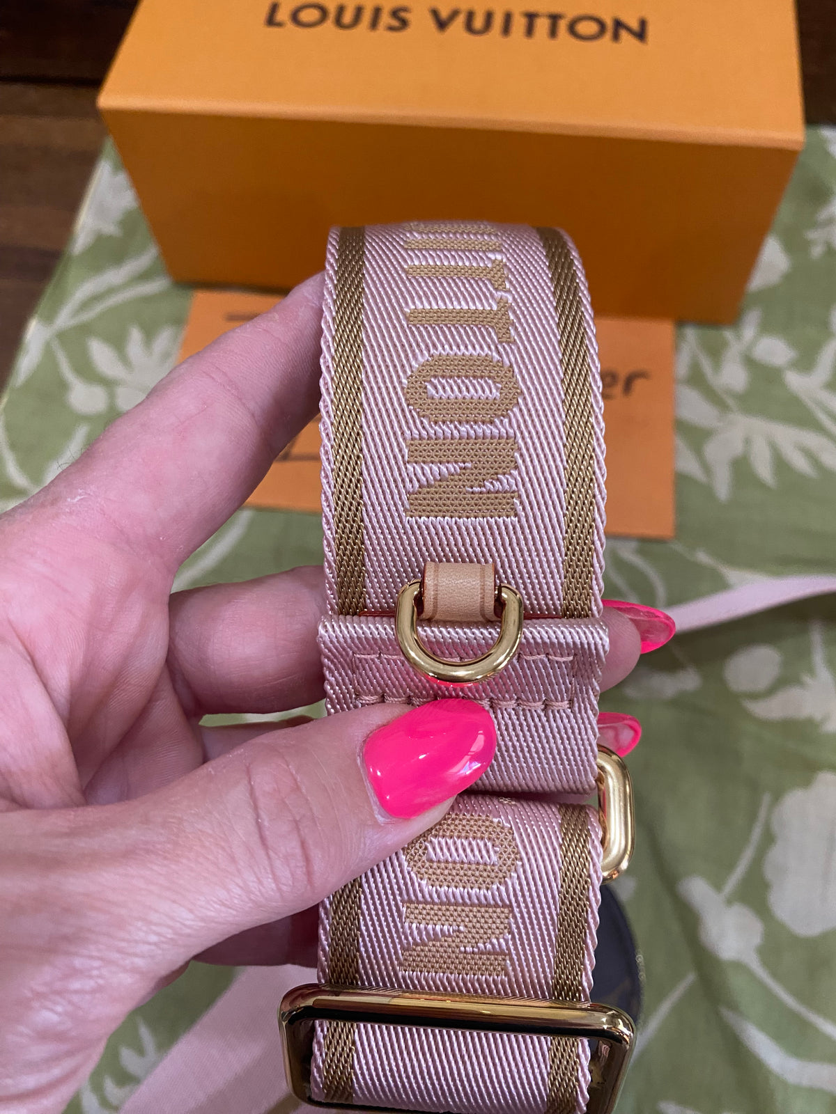 NEW Jacquard Removable Adjustable Strap and Coin Pouch
