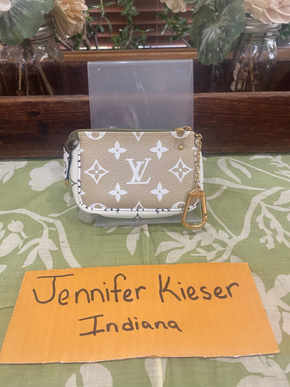 Monogram Giant Micro Pouchette