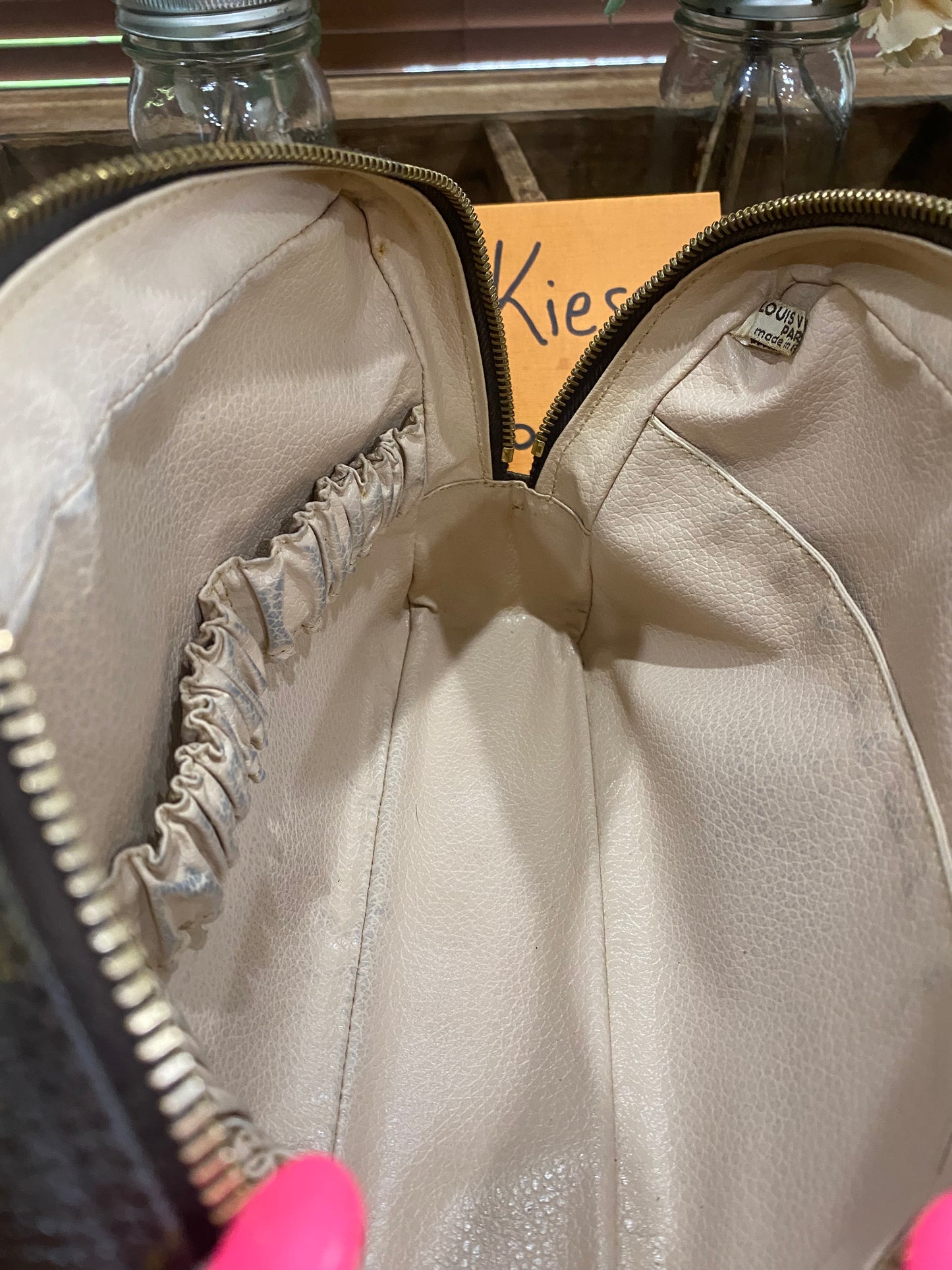 Vintage Trousse 23