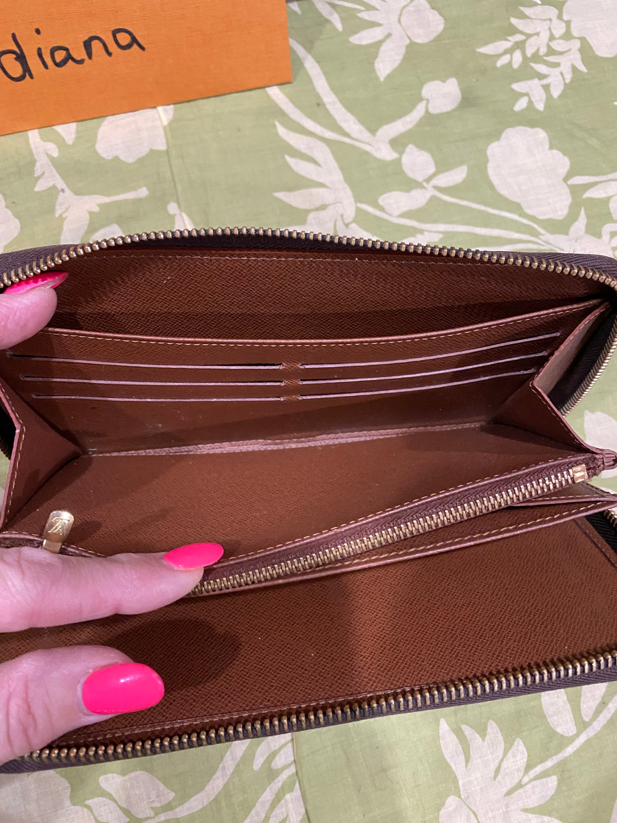 Zippy Organizer Wallet