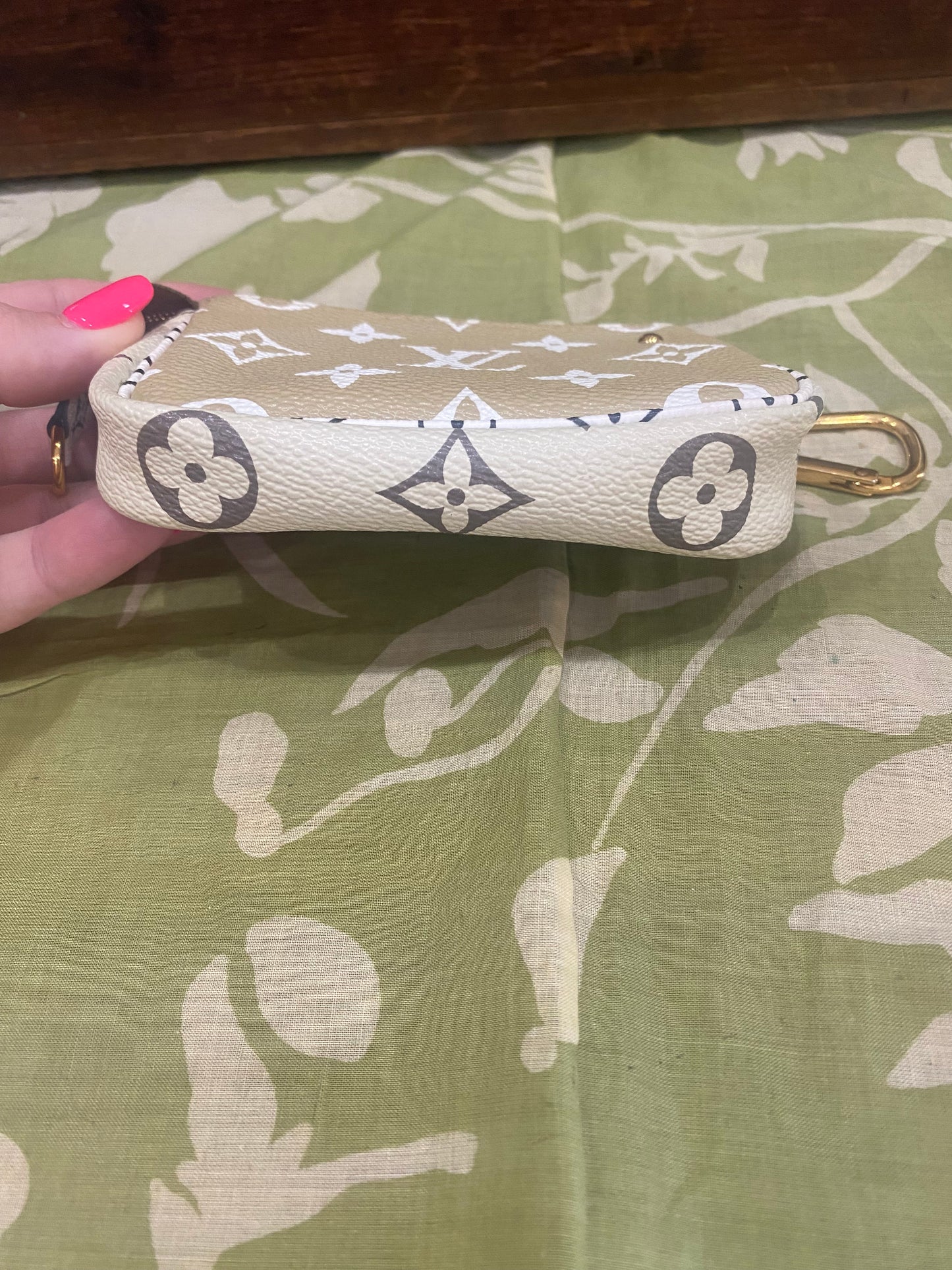 Monogram Giant Micro Pouchette