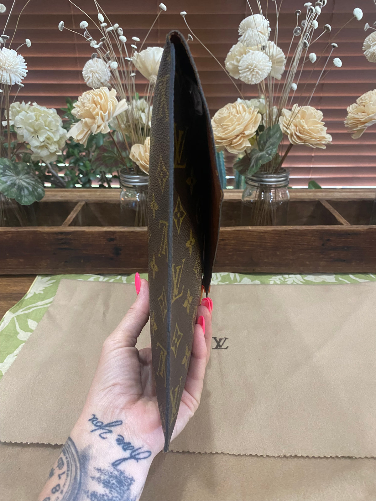 Vintage Poche Plate Envelope Document Clutch