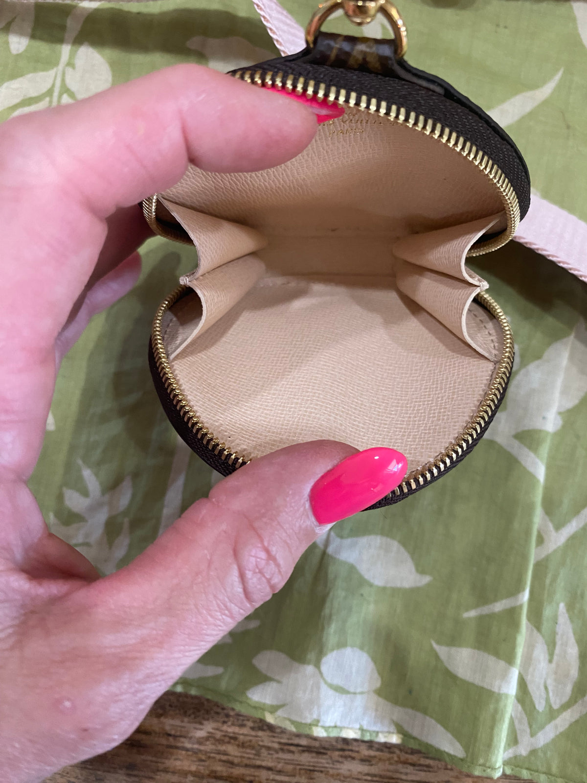 NEW Jacquard Removable Adjustable Strap and Coin Pouch