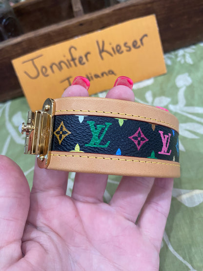 S Lock Cuff Bracelet in Black Multicolor