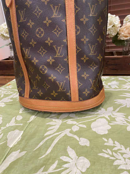 Bucket Bag GM