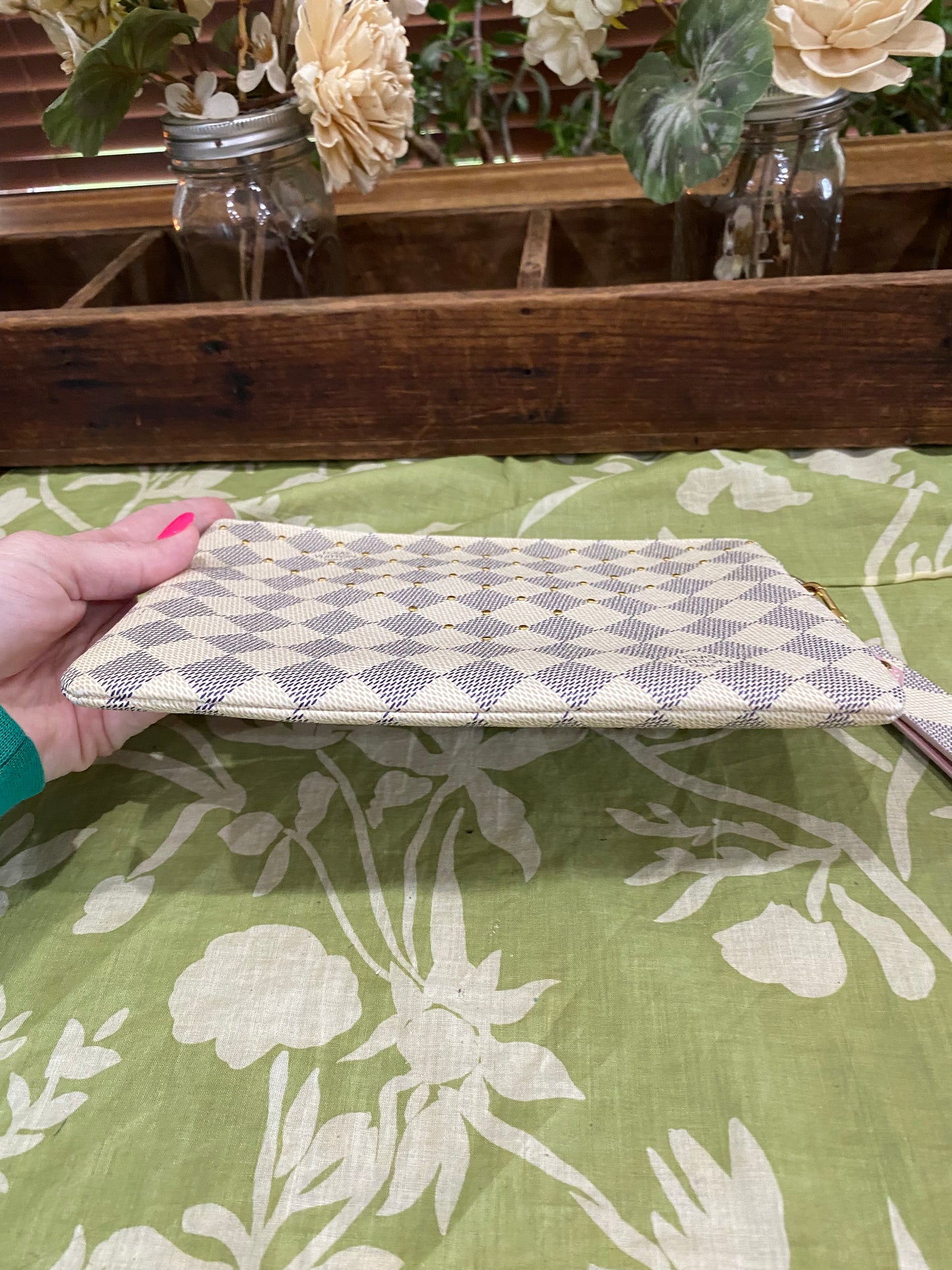 City Pouch- studded DA print with removable wristlet strap