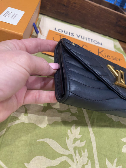 New Wave Calf Leather Long Wallet Wristlet (Noir)