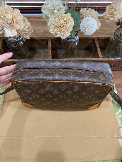 Nile Crossbody