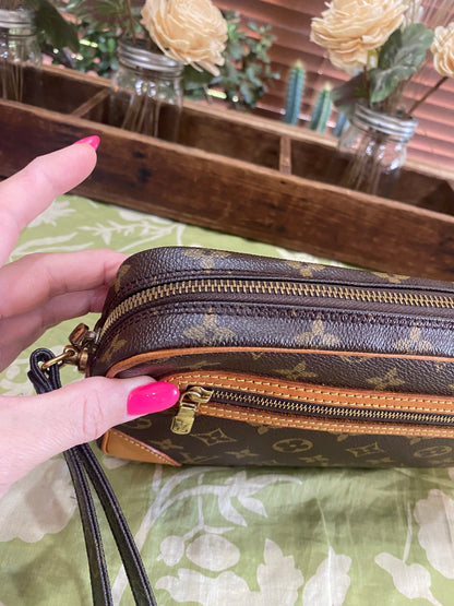 Vintage Marly Dragonne GM Wristlet Clutch