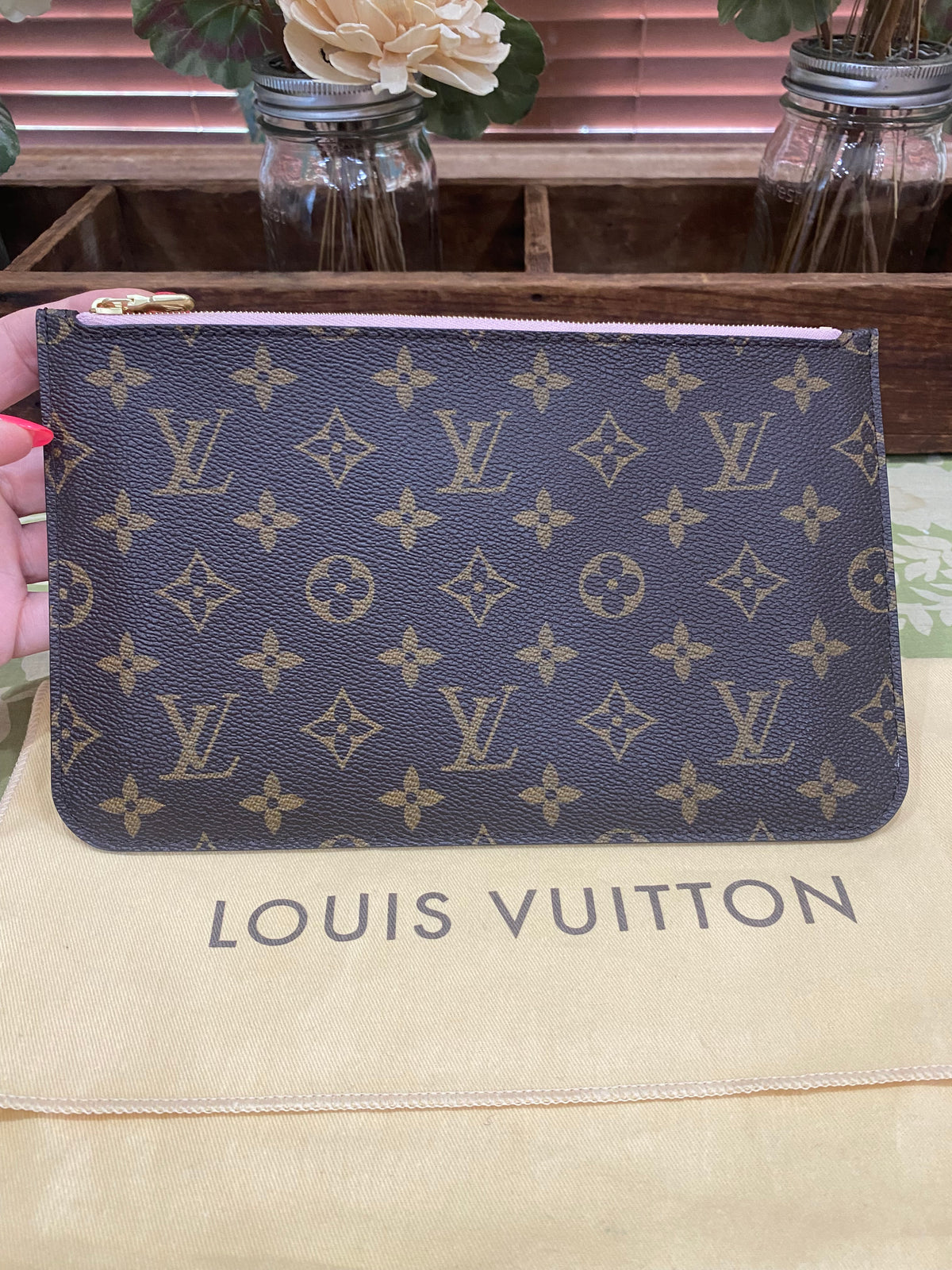 Neverfull Pouch GM