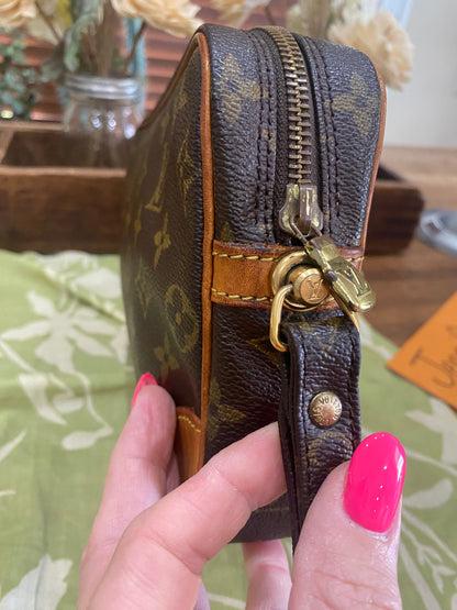 Vintage Marly Dragonne GM Wristlet Clutch