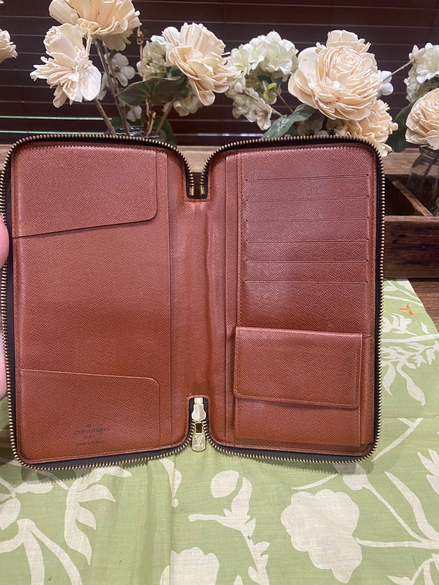 Daily Organizer Long Wallet
