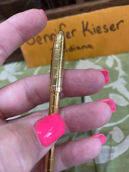 Gold Tone Twist Top Pen