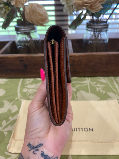 Long Wallet