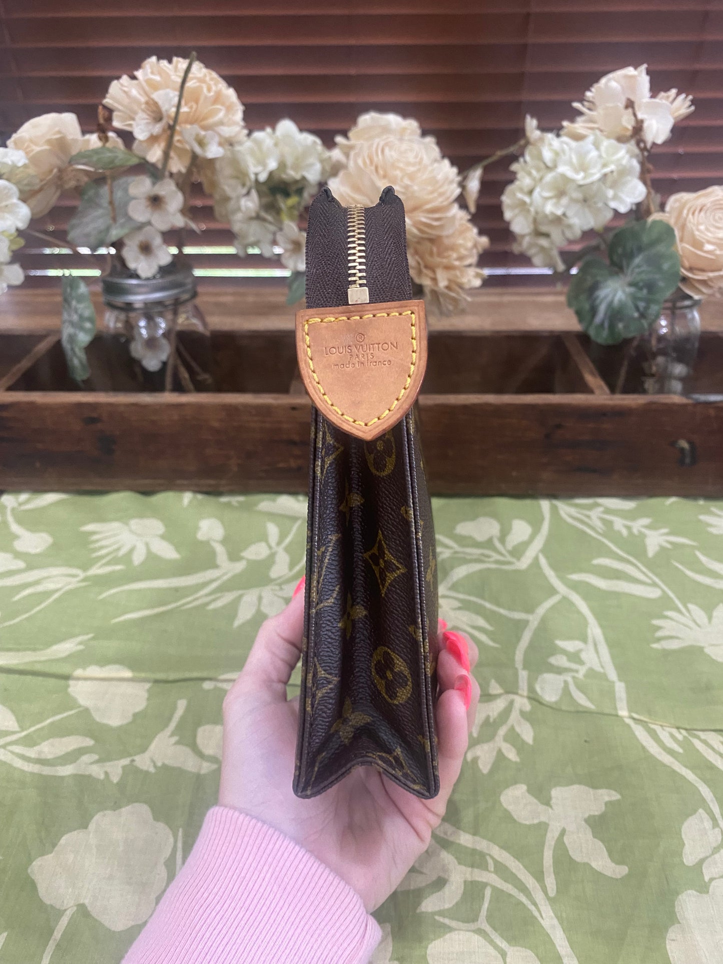 Vintage Toiletry 26