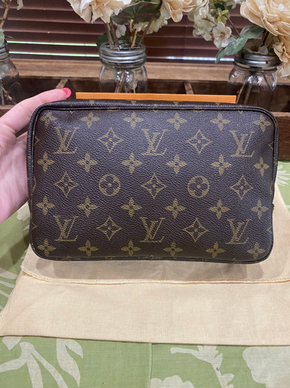 Vintage Trousse 23