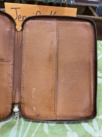 Vintage Zip Around Passport Cover