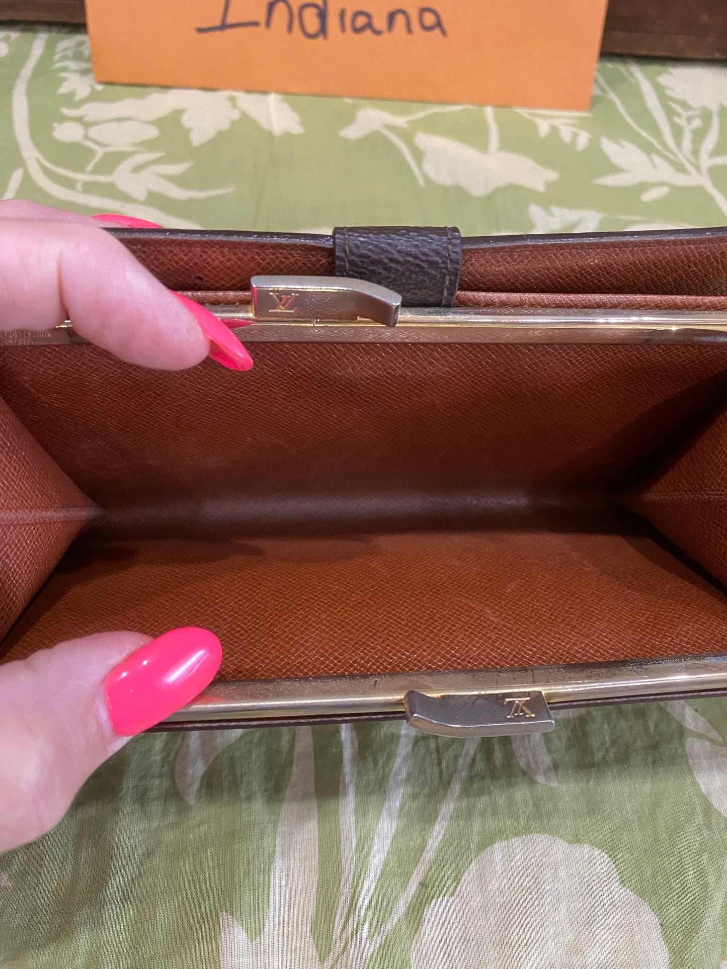 Vintage Kisslock Long Wallet