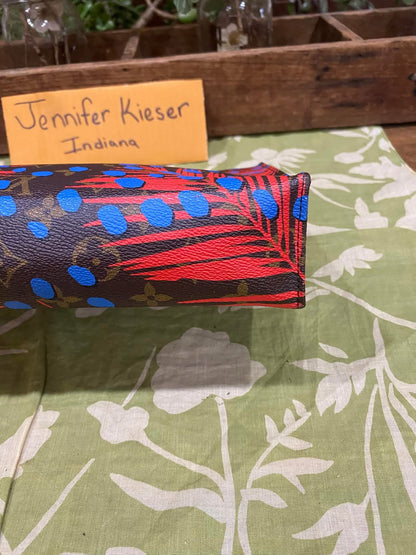 LE Jungle Toiletry 26