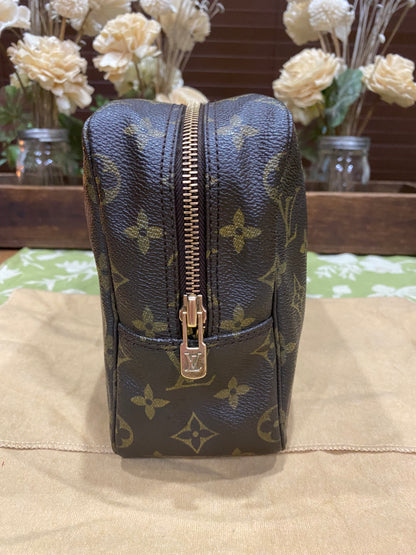 Vintage Trousse 28