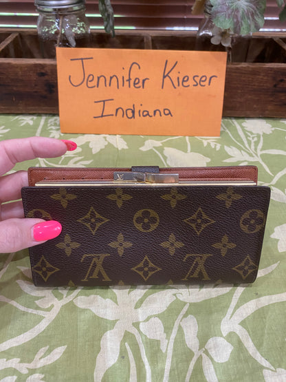Vintage Kisslock Long Wallet