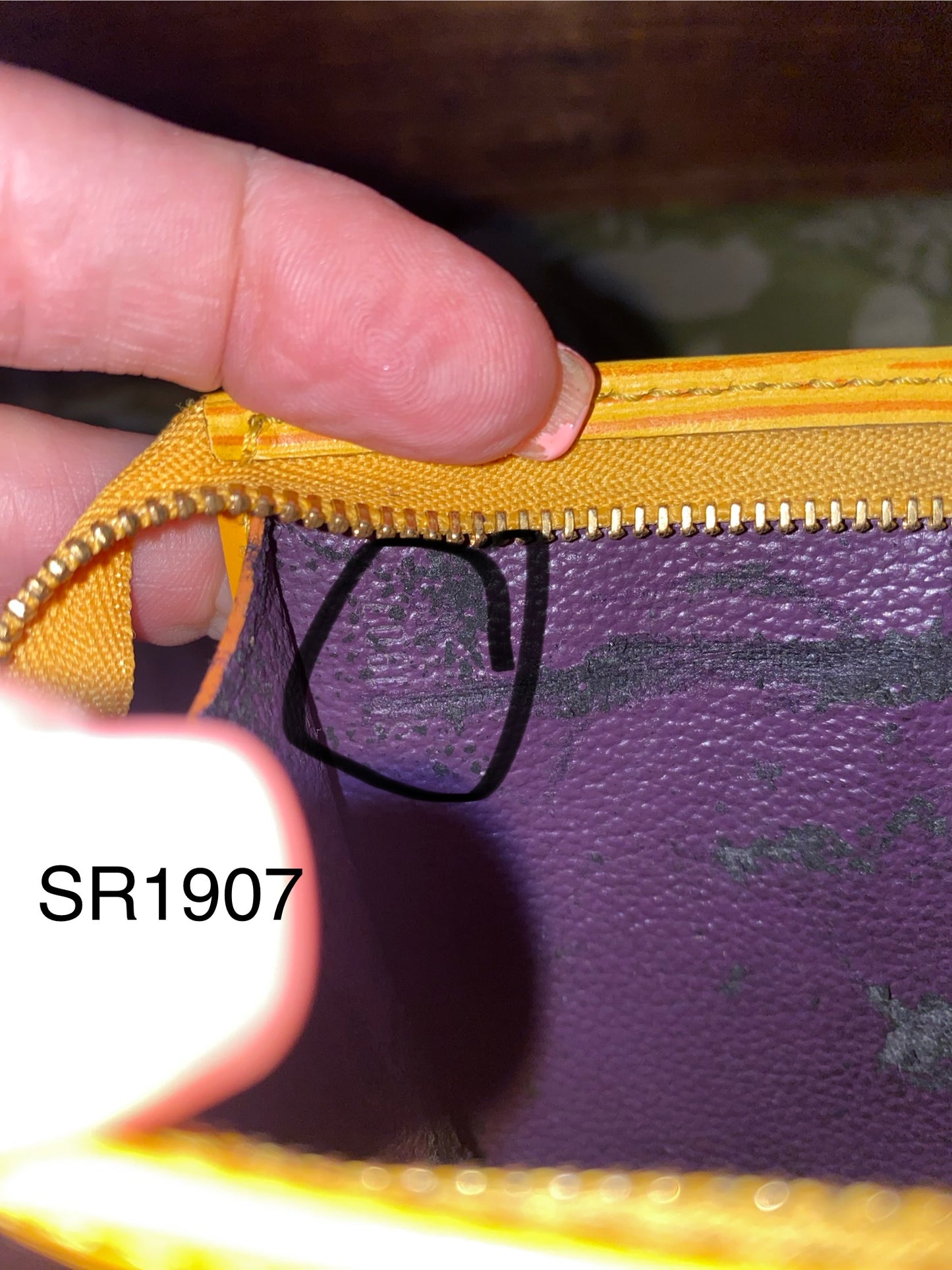 Toiletry 15 (Epi leather in Tassil Yellow)