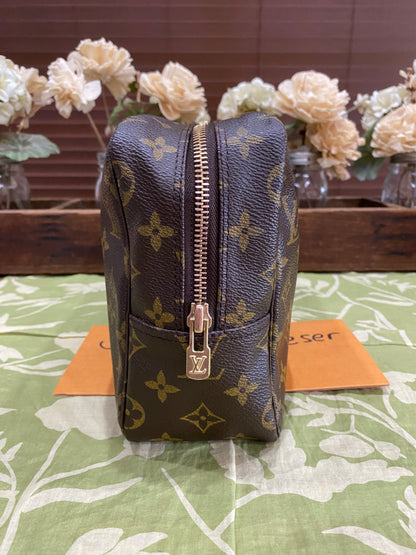 Vintage Trousse 28