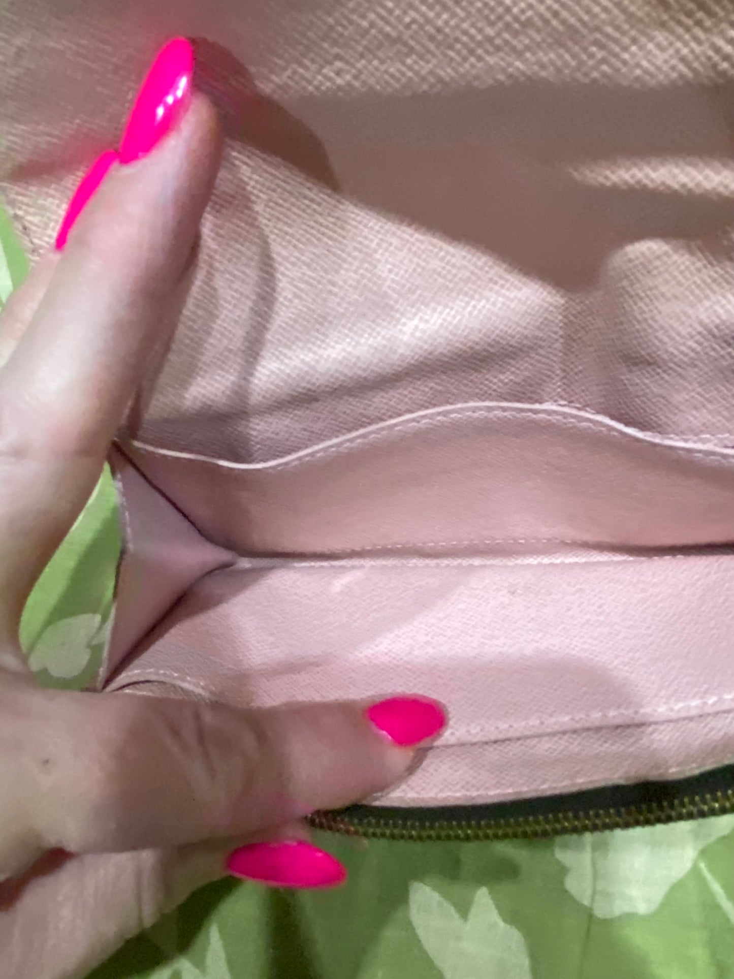 Caissa Wallet in Damier