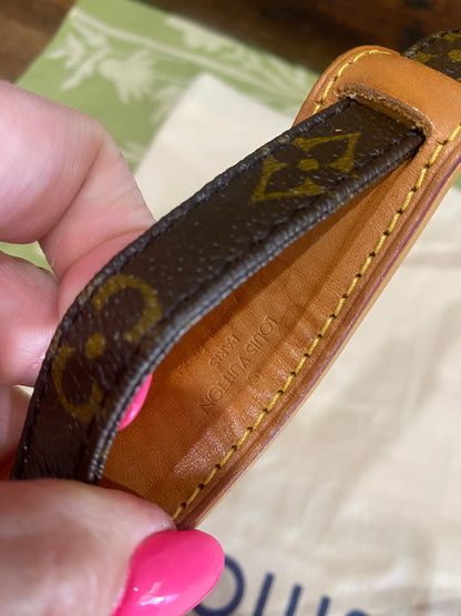 Amazone Crossbody