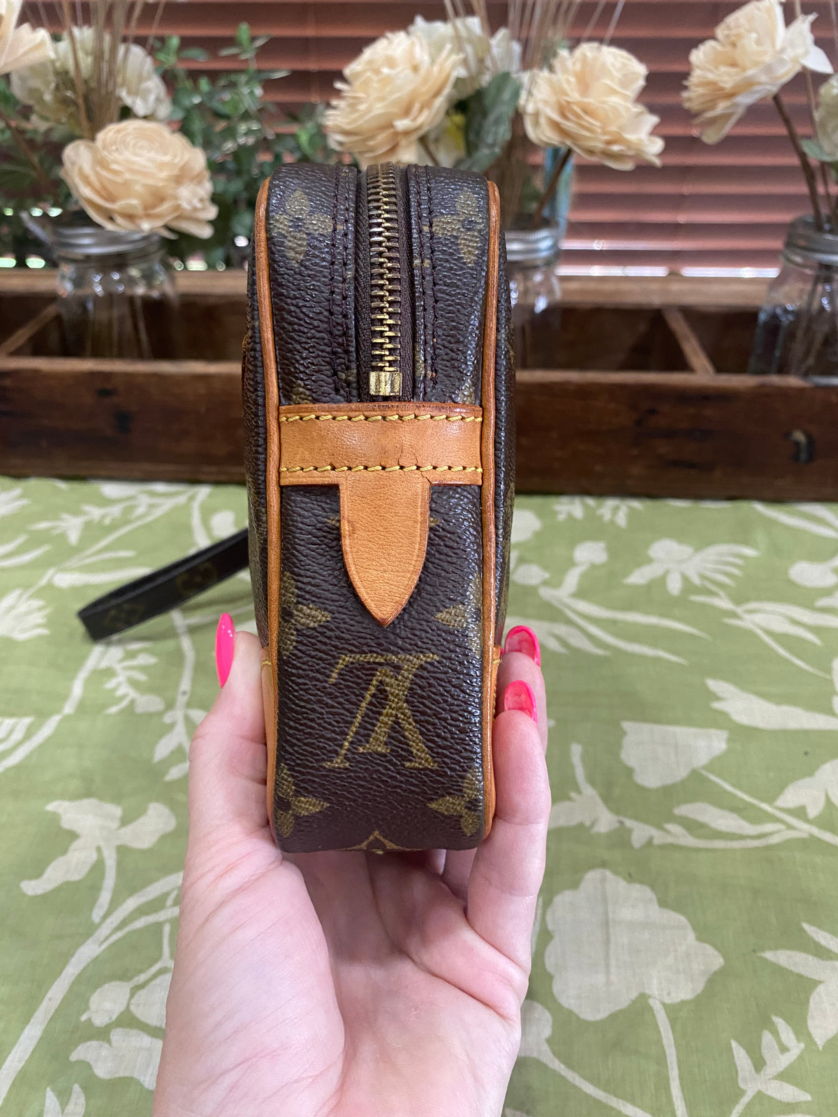 Vintage Marly Dragonne GM Wristlet Clutch