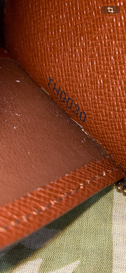 6 Key Zip Around Pouch