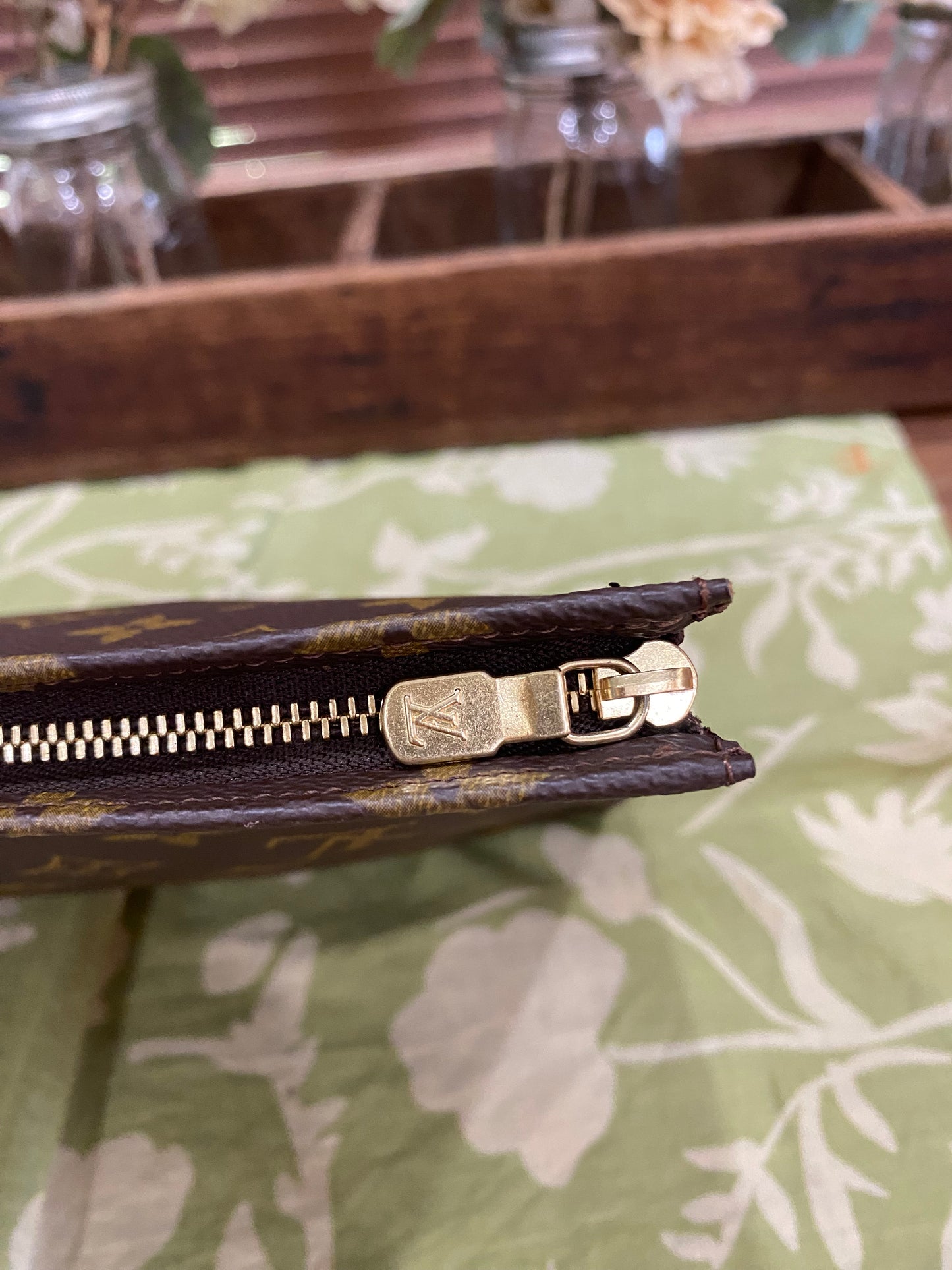 Vintage Toiletry 26
