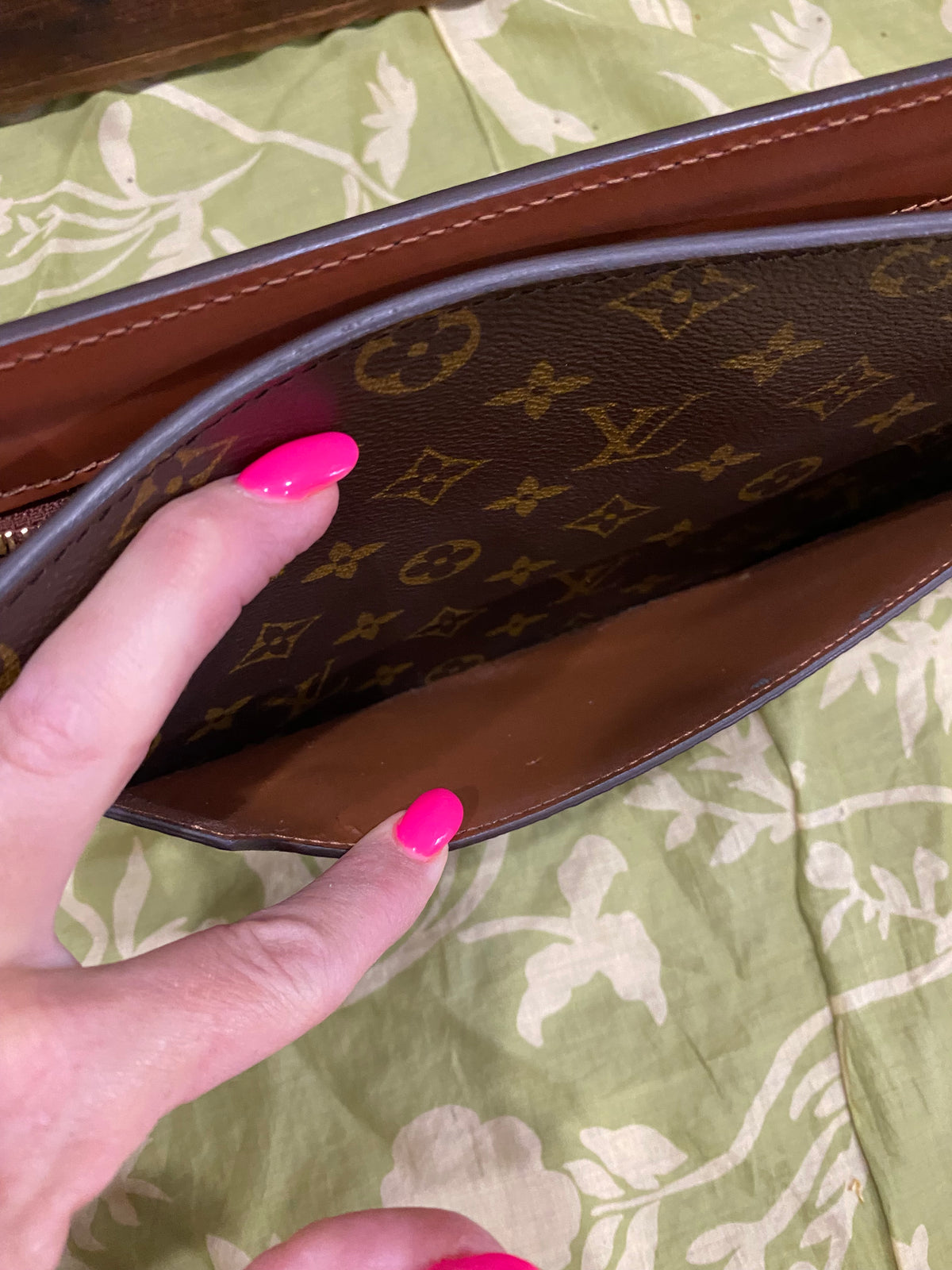 Homme Clutch