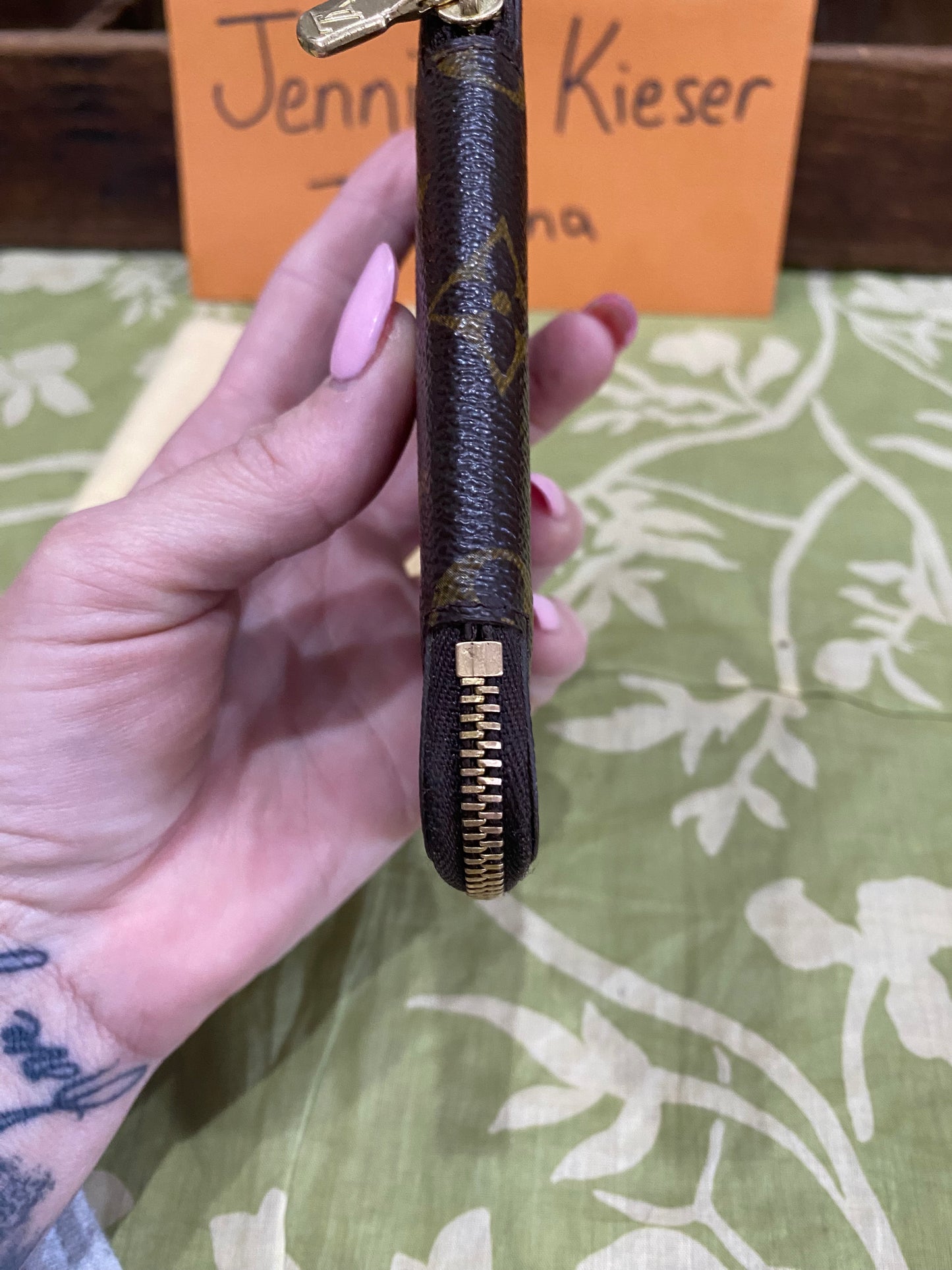 6 Key Zip Around Pouch