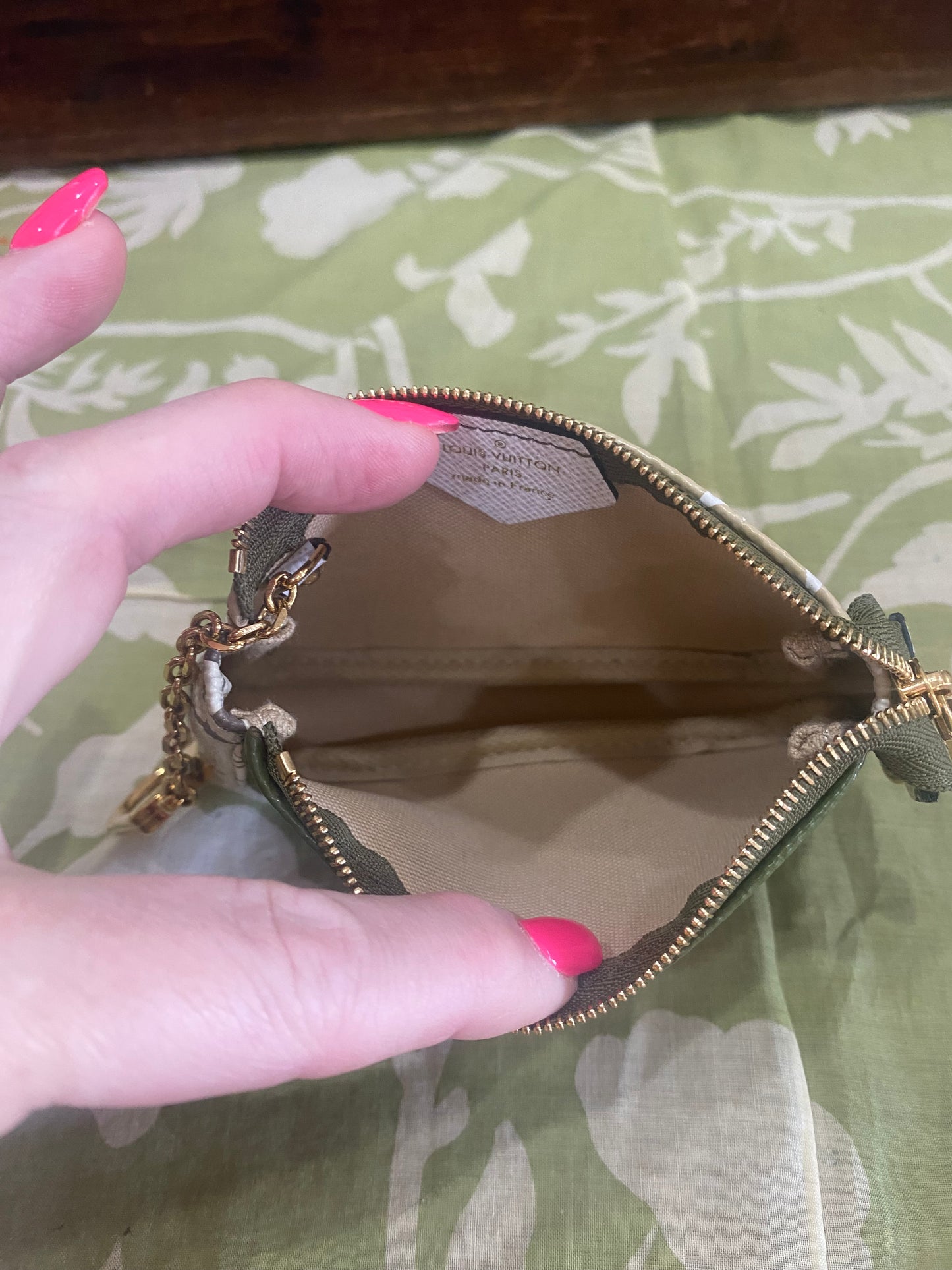 Monogram Giant Micro Pouchette