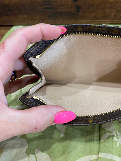 Bucket Pouch GM- comes with original wristlet strap