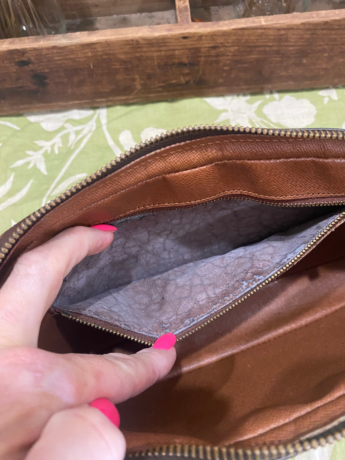 Vintage Marly Dragonne GM Wristlet Clutch